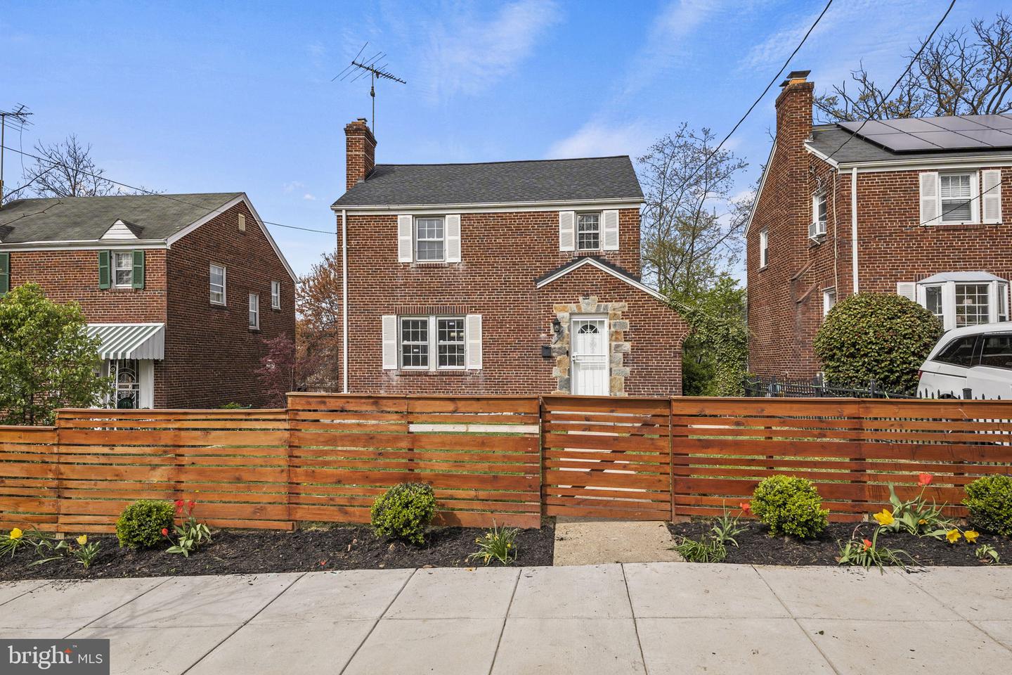 1807 41ST PL SE, WASHINGTON, District Of Columbia 20020, 5 Bedrooms Bedrooms, ,2 BathroomsBathrooms,Residential,For sale,1807 41ST PL SE,DCDC2220220 MLS # DCDC2220220