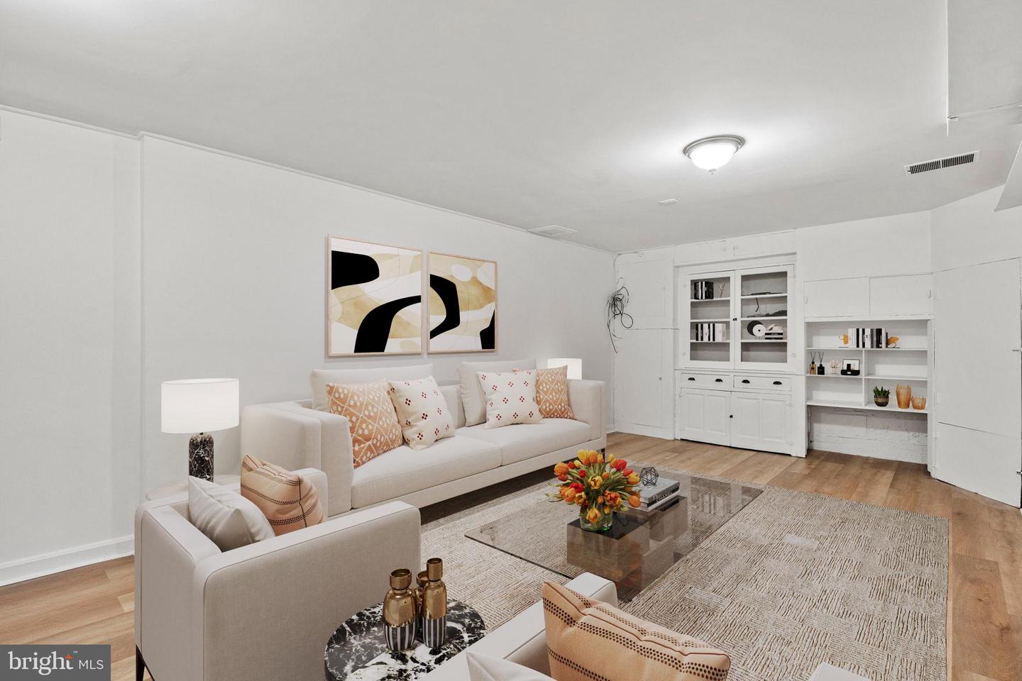 1807 41ST PL SE, WASHINGTON, District Of Columbia 20020, 5 Bedrooms Bedrooms, ,2 BathroomsBathrooms,Residential,For sale,1807 41ST PL SE,DCDC2220220 MLS # DCDC2220220