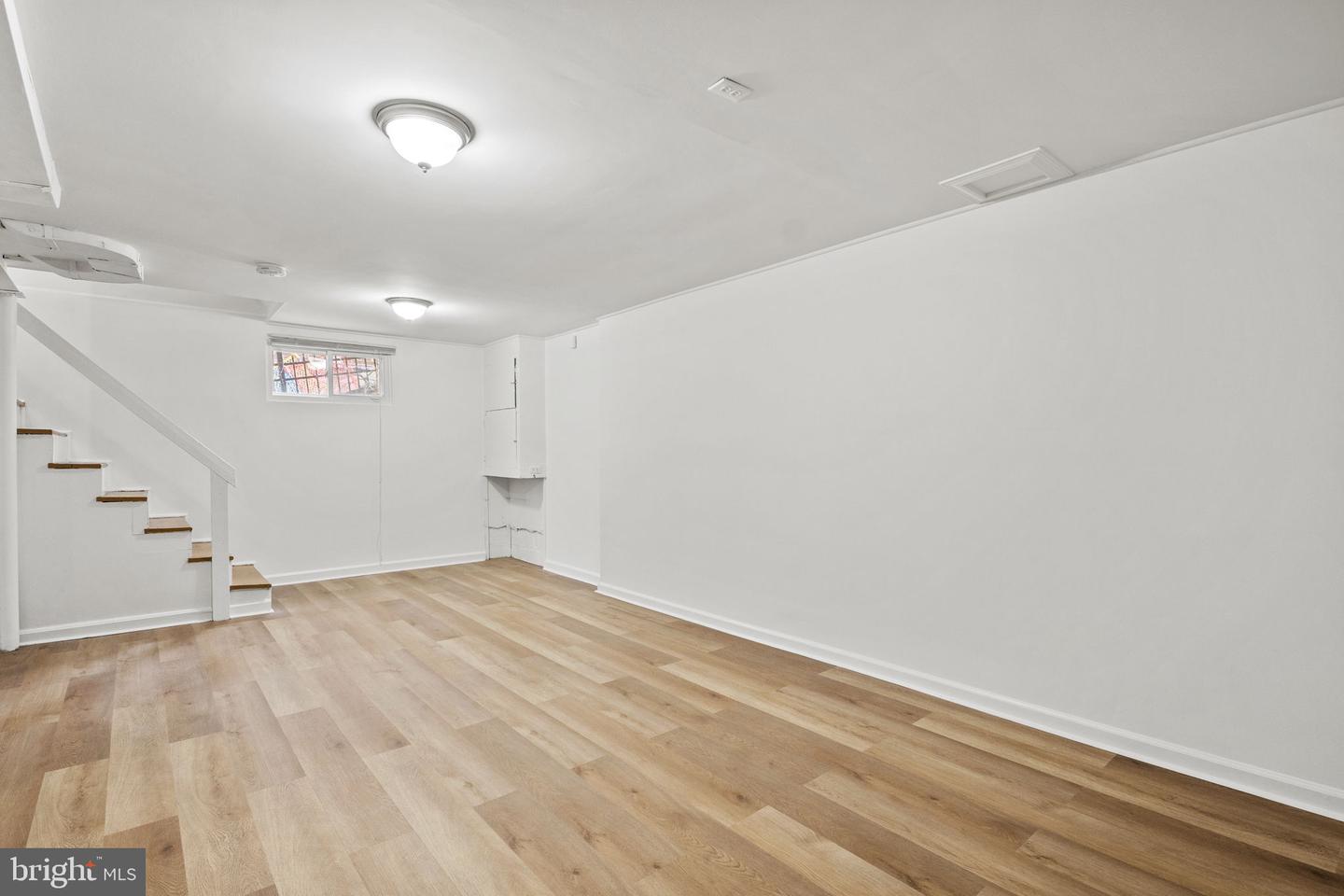 1807 41ST PL SE, WASHINGTON, District Of Columbia 20020, 5 Bedrooms Bedrooms, ,2 BathroomsBathrooms,Residential,For sale,1807 41ST PL SE,DCDC2220220 MLS # DCDC2220220