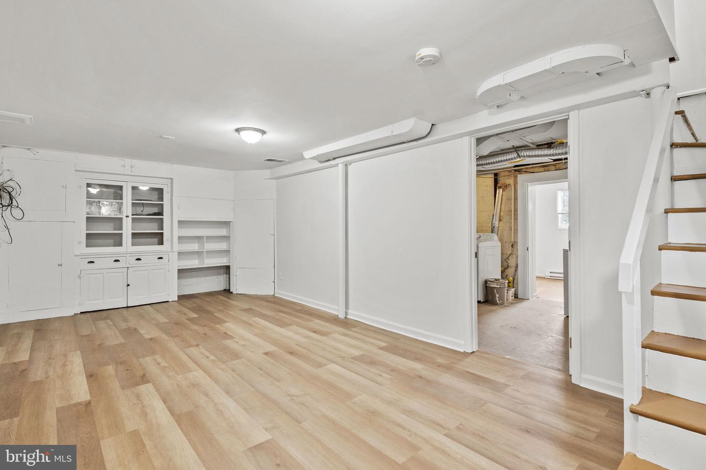 1807 41ST PL SE, WASHINGTON, District Of Columbia 20020, 5 Bedrooms Bedrooms, ,2 BathroomsBathrooms,Residential,For sale,1807 41ST PL SE,DCDC2220220 MLS # DCDC2220220