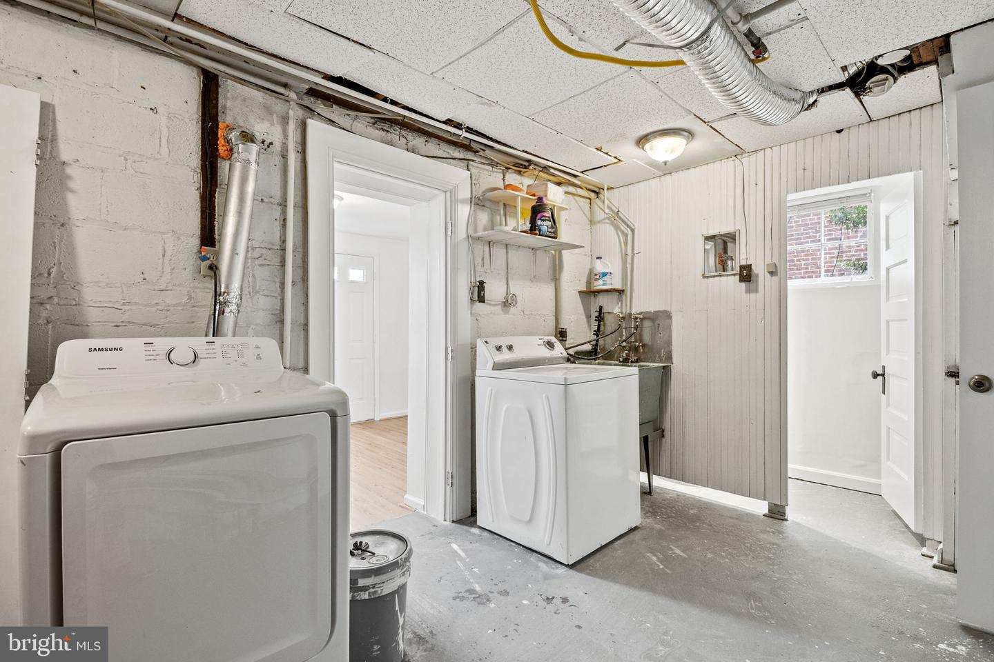 1807 41ST PL SE, WASHINGTON, District Of Columbia 20020, 5 Bedrooms Bedrooms, ,2 BathroomsBathrooms,Residential,For sale,1807 41ST PL SE,DCDC2220220 MLS # DCDC2220220