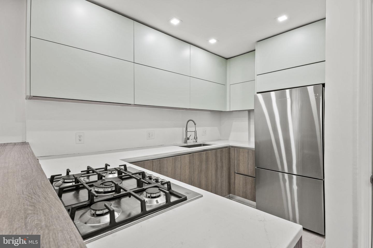 1807 41ST PL SE, WASHINGTON, District Of Columbia 20020, 5 Bedrooms Bedrooms, ,2 BathroomsBathrooms,Residential,For sale,1807 41ST PL SE,DCDC2220220 MLS # DCDC2220220