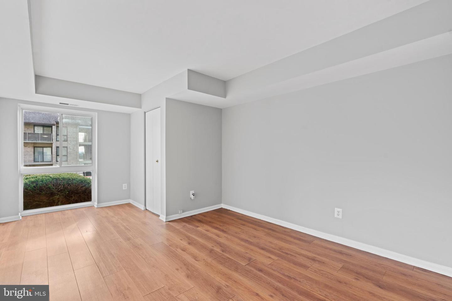 6155 EDSALL RD. RD #B, ALEXANDRIA, Virginia 22304, 2 Bedrooms Bedrooms, 3 Rooms Rooms,1 BathroomBathrooms,Residential,For sale,6155 EDSALL RD. RD #B,VAAX2049520 MLS # VAAX2049520