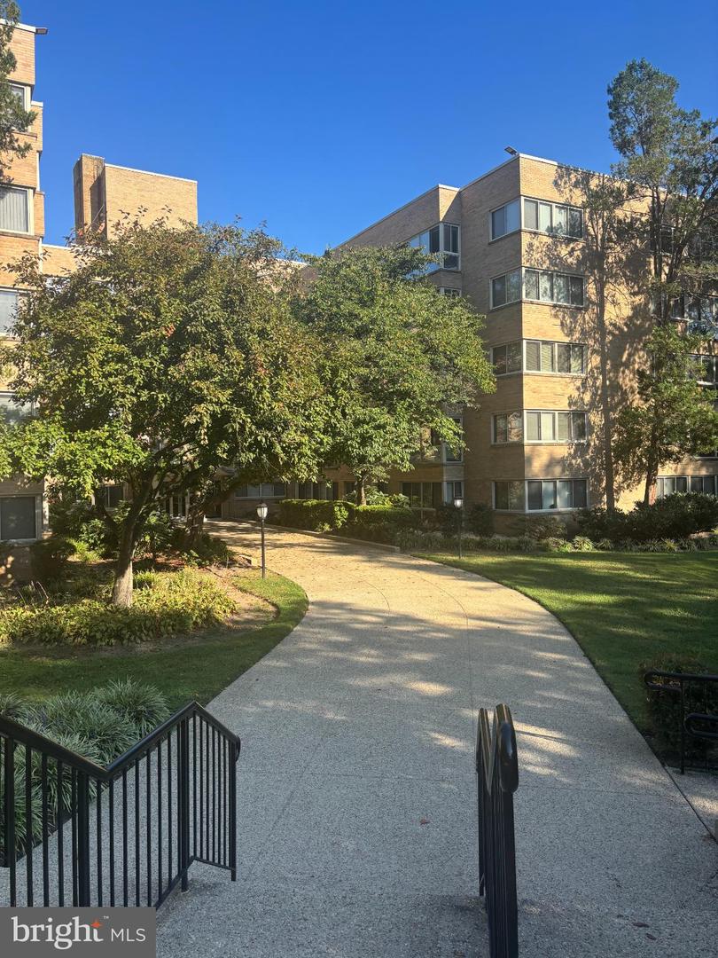 6445 LUZON AVE NW #501, WASHINGTON, District Of Columbia 20012, 1 Bedroom Bedrooms, 5 Rooms Rooms,1 BathroomBathrooms,Residential,For sale,6445 LUZON AVE NW #501,DCDC2223186 MLS # DCDC2223186