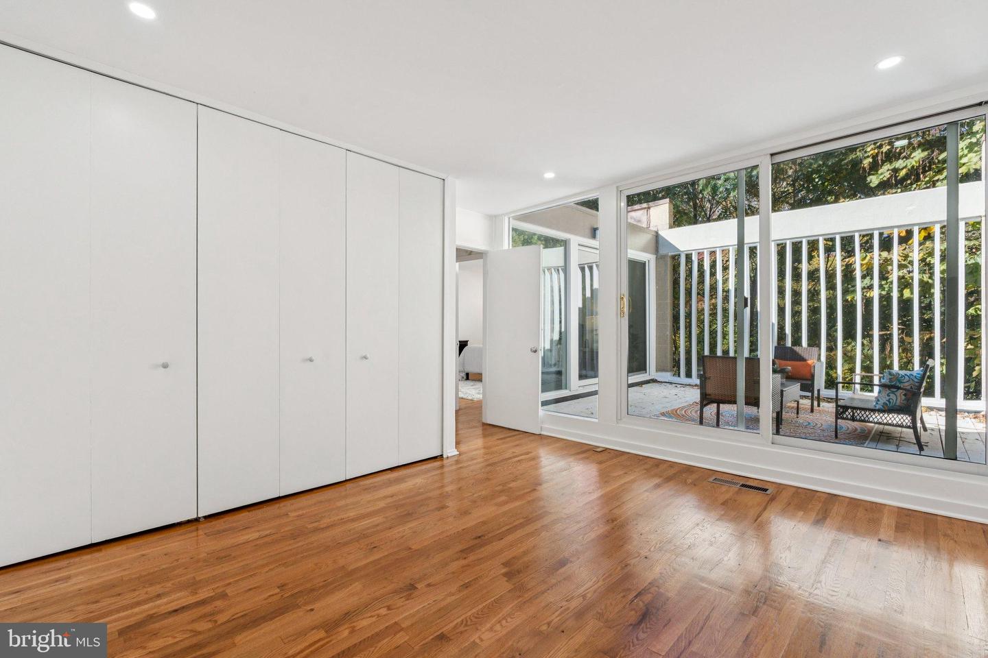 11540 HICKORY CLUSTER, RESTON, Virginia 20190, 2 Bedrooms Bedrooms, ,1 BathroomBathrooms,Residential,For sale,11540 HICKORY CLUSTER,VAFX2270394 MLS # VAFX2270394