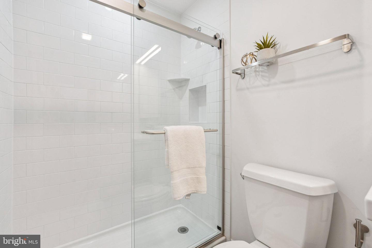 11540 HICKORY CLUSTER, RESTON, Virginia 20190, 2 Bedrooms Bedrooms, ,1 BathroomBathrooms,Residential,For sale,11540 HICKORY CLUSTER,VAFX2270394 MLS # VAFX2270394