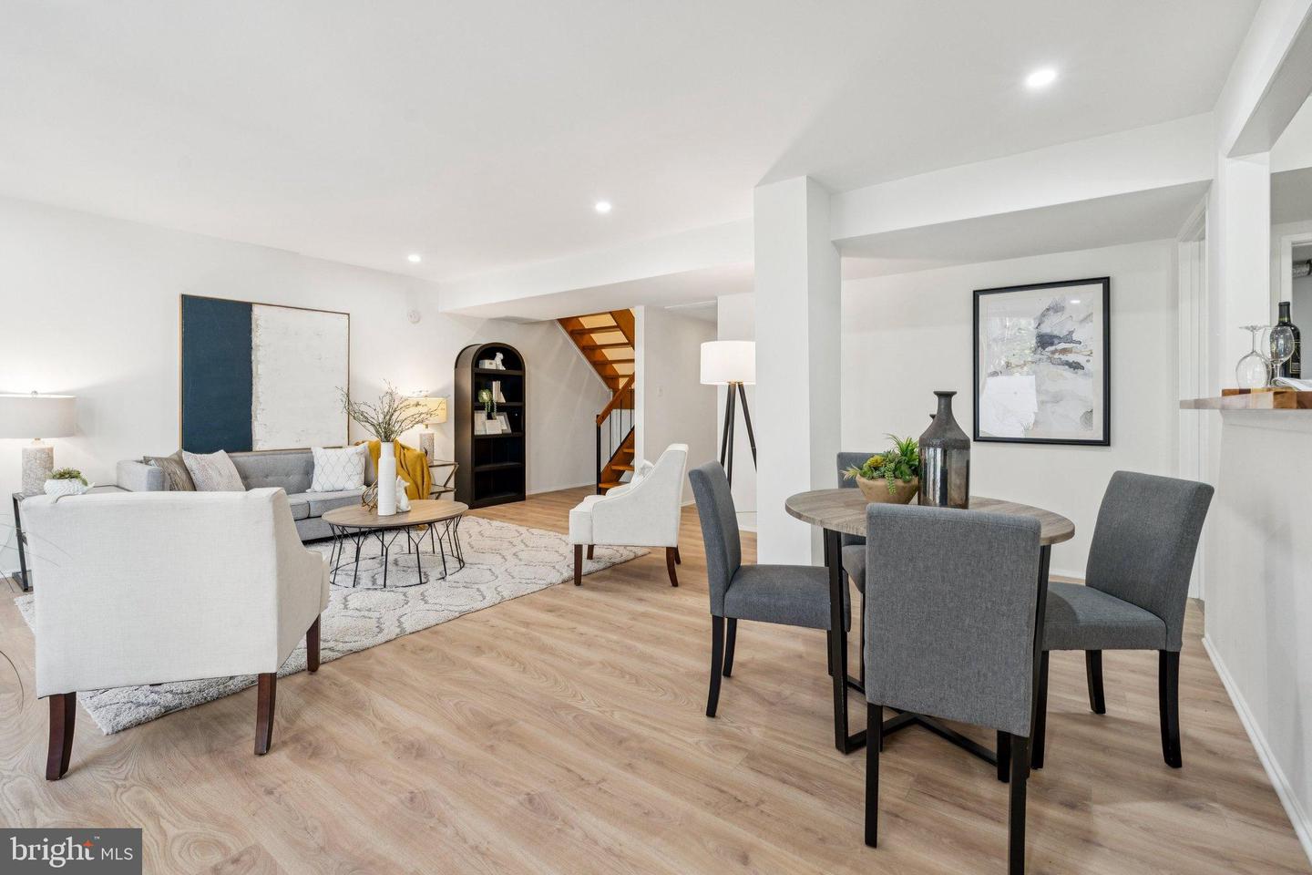 11540 HICKORY CLUSTER, RESTON, Virginia 20190, 2 Bedrooms Bedrooms, ,1 BathroomBathrooms,Residential,For sale,11540 HICKORY CLUSTER,VAFX2270394 MLS # VAFX2270394