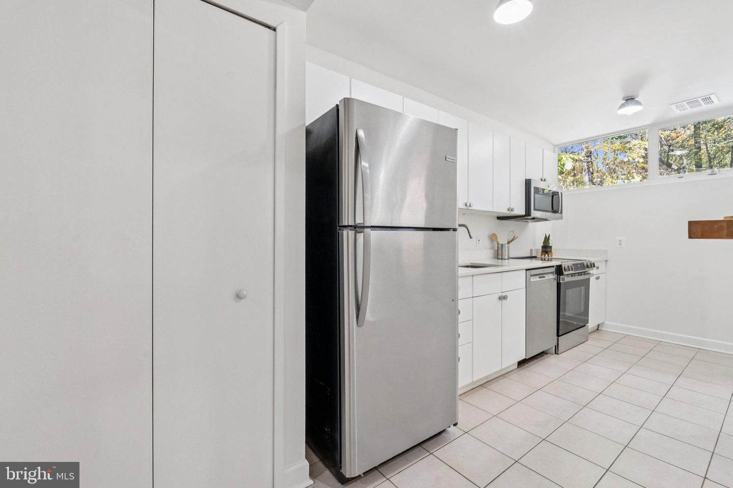 11540 HICKORY CLUSTER, RESTON, Virginia 20190, 2 Bedrooms Bedrooms, ,1 BathroomBathrooms,Residential,For sale,11540 HICKORY CLUSTER,VAFX2270394 MLS # VAFX2270394