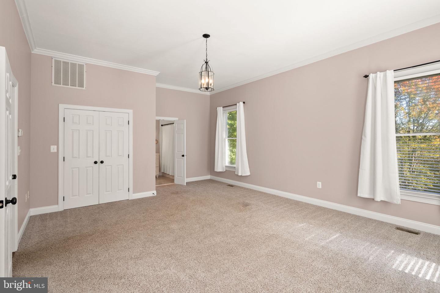 16720 SOMMERTIME, HAMILTON, Virginia 20158, 6 Bedrooms Bedrooms, ,5 BathroomsBathrooms,Residential,For sale,16720 SOMMERTIME,VALO2108582 MLS # VALO2108582