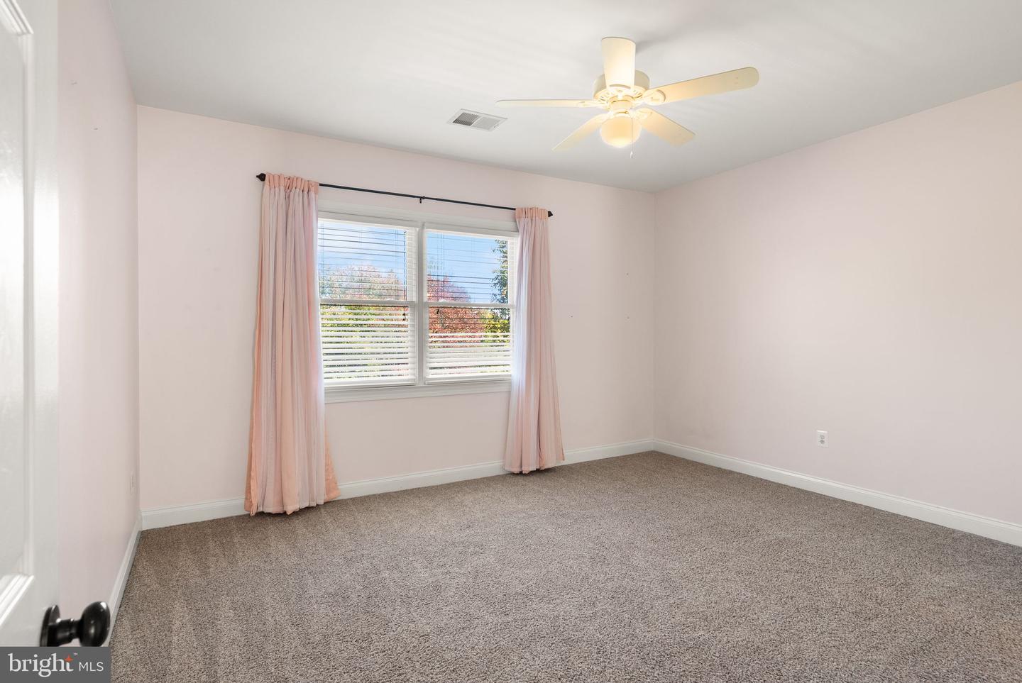 16720 SOMMERTIME, HAMILTON, Virginia 20158, 6 Bedrooms Bedrooms, ,5 BathroomsBathrooms,Residential,For sale,16720 SOMMERTIME,VALO2108582 MLS # VALO2108582