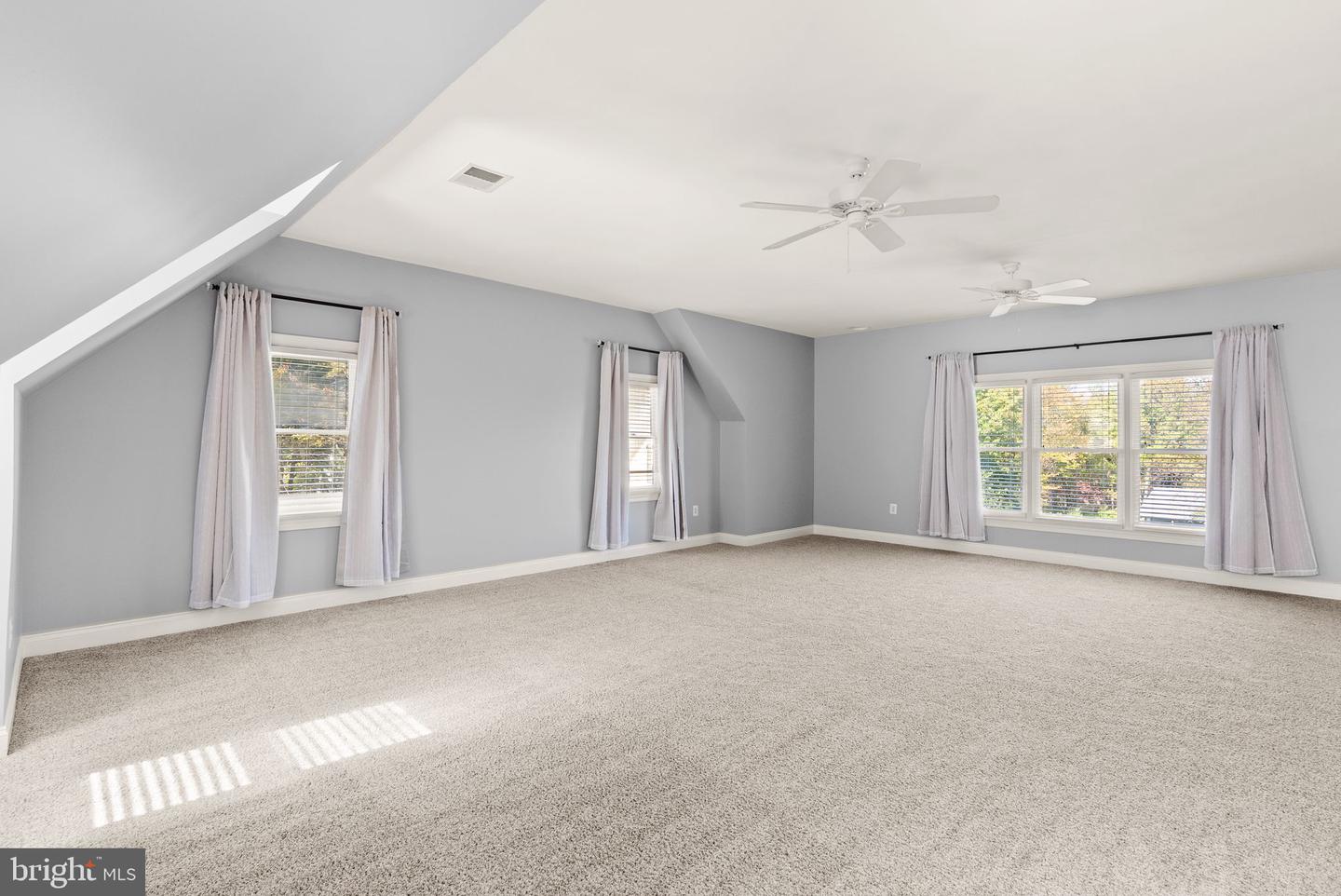 16720 SOMMERTIME, HAMILTON, Virginia 20158, 6 Bedrooms Bedrooms, ,5 BathroomsBathrooms,Residential,For sale,16720 SOMMERTIME,VALO2108582 MLS # VALO2108582