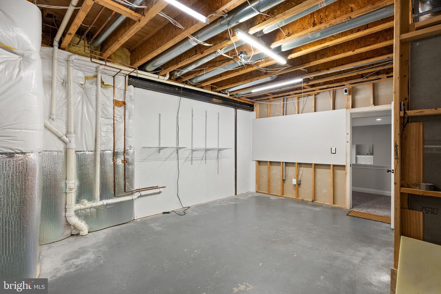 16720 SOMMERTIME, HAMILTON, Virginia 20158, 6 Bedrooms Bedrooms, ,5 BathroomsBathrooms,Residential,For sale,16720 SOMMERTIME,VALO2108582 MLS # VALO2108582