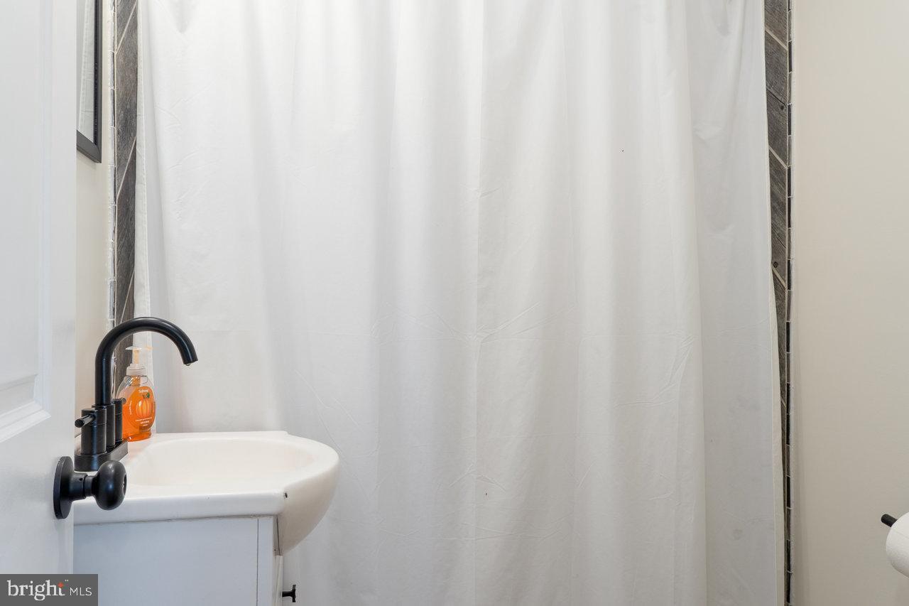 2290 NEWTOWN RD, ELKTON, Virginia 22827, 3 Bedrooms Bedrooms, ,1 BathroomBathrooms,Residential,For sale,2290 NEWTOWN RD,VARO2002658 MLS # VARO2002658 2290 NEWTOWN RD, ELKTON, Virginia 22827, 3 Bedrooms Bedrooms, ,1 BathroomBathrooms,Residential,For sale,2290 NEWTOWN RD,VARO2002658 MLS # VARO2002658