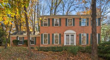 12013 WESTWOOD HILLS DR, HERNDON, Virginia 20171, 4 Bedrooms Bedrooms, ,3 BathroomsBathrooms,Residential,For sale,12013 WESTWOOD HILLS DR,VAFX2277588 MLS # VAFX2277588