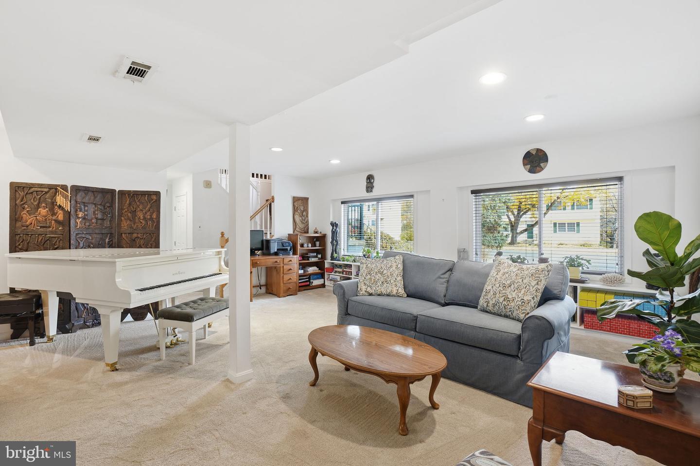 1111 BICKSLER DR, HERNDON, Virginia 20170, 4 Bedrooms Bedrooms, ,3 BathroomsBathrooms,Residential,For sale,1111 BICKSLER DR,VAFX2278026 MLS # VAFX2278026