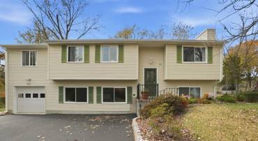 1111 BICKSLER DR, HERNDON, Virginia 20170, 4 Bedrooms Bedrooms, ,3 BathroomsBathrooms,Residential,For sale,1111 BICKSLER DR,VAFX2278026 MLS # VAFX2278026