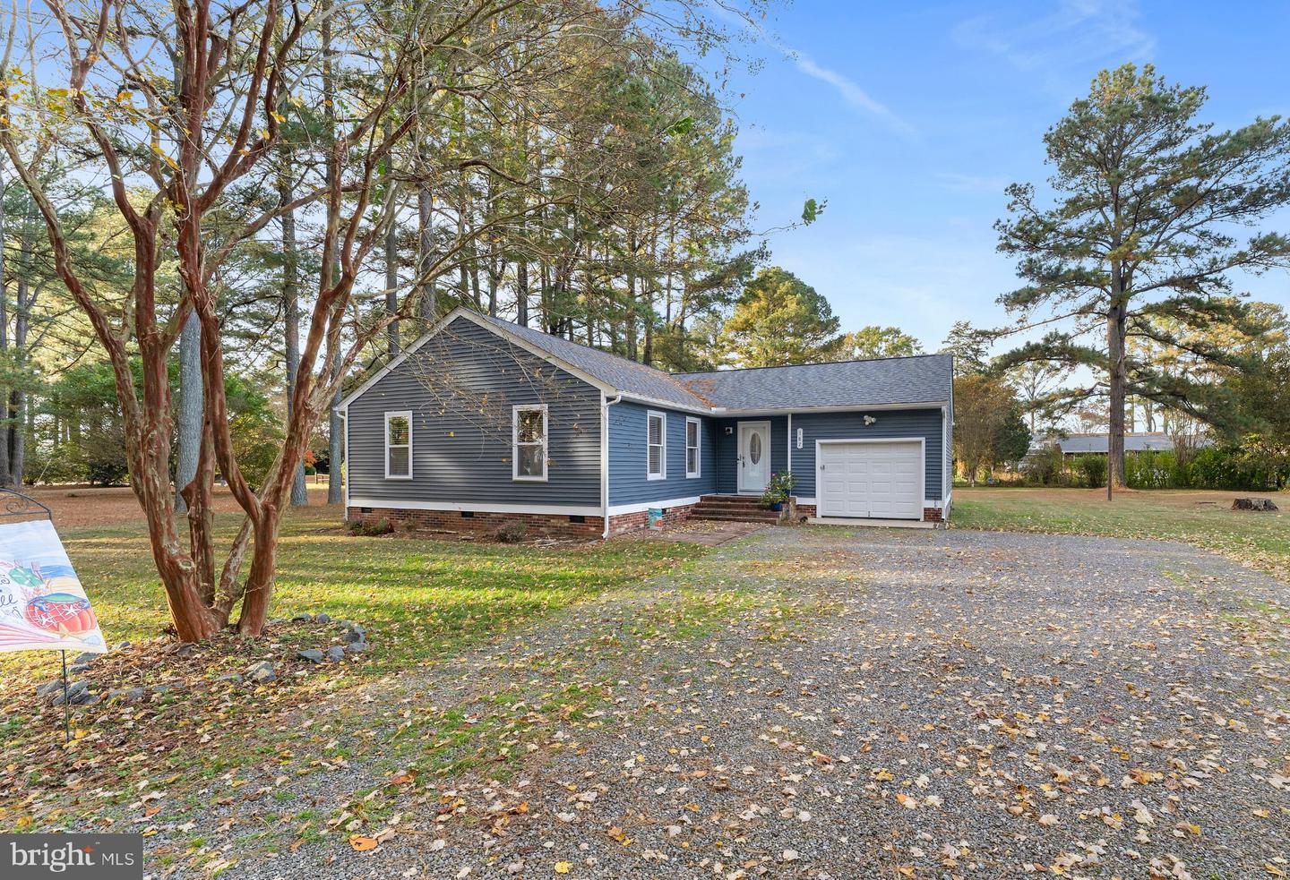 387 N SHORE CIR, NORTH, Virginia 23128, 3 Bedrooms Bedrooms, 7 Rooms Rooms,2 BathroomsBathrooms,Residential,For sale,387 N SHORE CIR,VAMH2000112 MLS # VAMH2000112 387 N SHORE CIR, NORTH, Virginia 23128, 3 Bedrooms Bedrooms, 7 Rooms Rooms,2 BathroomsBathrooms,Residential,For sale,387 N SHORE CIR,VAMH2000112 MLS # VAMH2000112