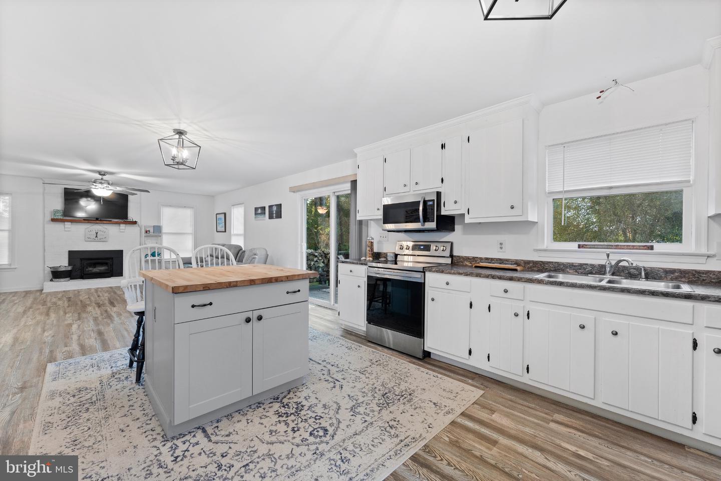 387 N SHORE CIR, NORTH, Virginia 23128, 3 Bedrooms Bedrooms, 7 Rooms Rooms,2 BathroomsBathrooms,Residential,For sale,387 N SHORE CIR,VAMH2000112 MLS # VAMH2000112 387 N SHORE CIR, NORTH, Virginia 23128, 3 Bedrooms Bedrooms, 7 Rooms Rooms,2 BathroomsBathrooms,Residential,For sale,387 N SHORE CIR,VAMH2000112 MLS # VAMH2000112