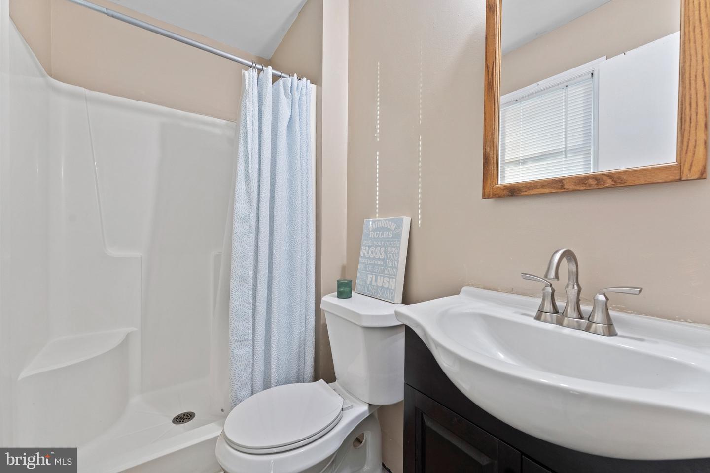 387 N SHORE CIR, NORTH, Virginia 23128, 3 Bedrooms Bedrooms, 7 Rooms Rooms,2 BathroomsBathrooms,Residential,For sale,387 N SHORE CIR,VAMH2000112 MLS # VAMH2000112 387 N SHORE CIR, NORTH, Virginia 23128, 3 Bedrooms Bedrooms, 7 Rooms Rooms,2 BathroomsBathrooms,Residential,For sale,387 N SHORE CIR,VAMH2000112 MLS # VAMH2000112