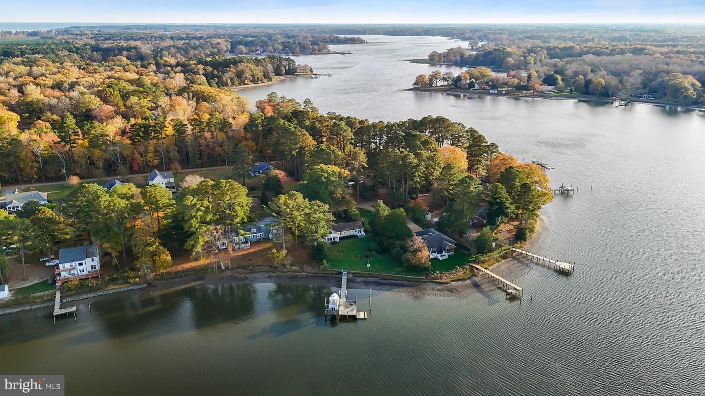 387 N SHORE CIR, NORTH, Virginia 23128, 3 Bedrooms Bedrooms, 7 Rooms Rooms,2 BathroomsBathrooms,Residential,For sale,387 N SHORE CIR,VAMH2000112 MLS # VAMH2000112 387 N SHORE CIR, NORTH, Virginia 23128, 3 Bedrooms Bedrooms, 7 Rooms Rooms,2 BathroomsBathrooms,Residential,For sale,387 N SHORE CIR,VAMH2000112 MLS # VAMH2000112