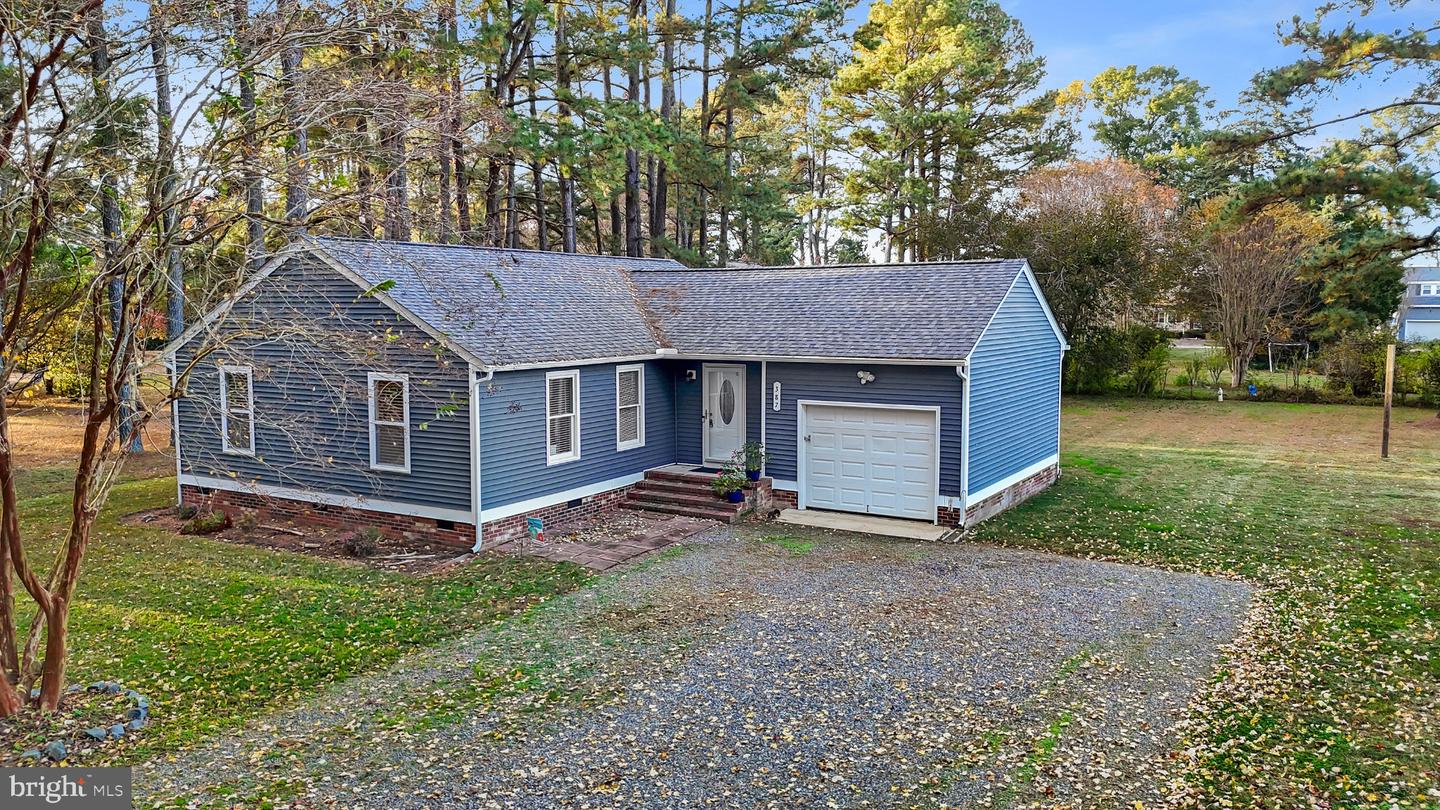 387 N SHORE CIR, NORTH, Virginia 23128, 3 Bedrooms Bedrooms, 7 Rooms Rooms,2 BathroomsBathrooms,Residential,For sale,387 N SHORE CIR,VAMH2000112 MLS # VAMH2000112 387 N SHORE CIR, NORTH, Virginia 23128, 3 Bedrooms Bedrooms, 7 Rooms Rooms,2 BathroomsBathrooms,Residential,For sale,387 N SHORE CIR,VAMH2000112 MLS # VAMH2000112