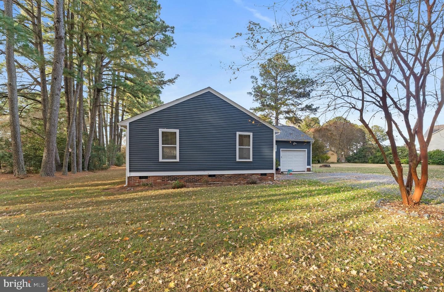 387 N SHORE CIR, NORTH, Virginia 23128, 3 Bedrooms Bedrooms, 7 Rooms Rooms,2 BathroomsBathrooms,Residential,For sale,387 N SHORE CIR,VAMH2000112 MLS # VAMH2000112 387 N SHORE CIR, NORTH, Virginia 23128, 3 Bedrooms Bedrooms, 7 Rooms Rooms,2 BathroomsBathrooms,Residential,For sale,387 N SHORE CIR,VAMH2000112 MLS # VAMH2000112