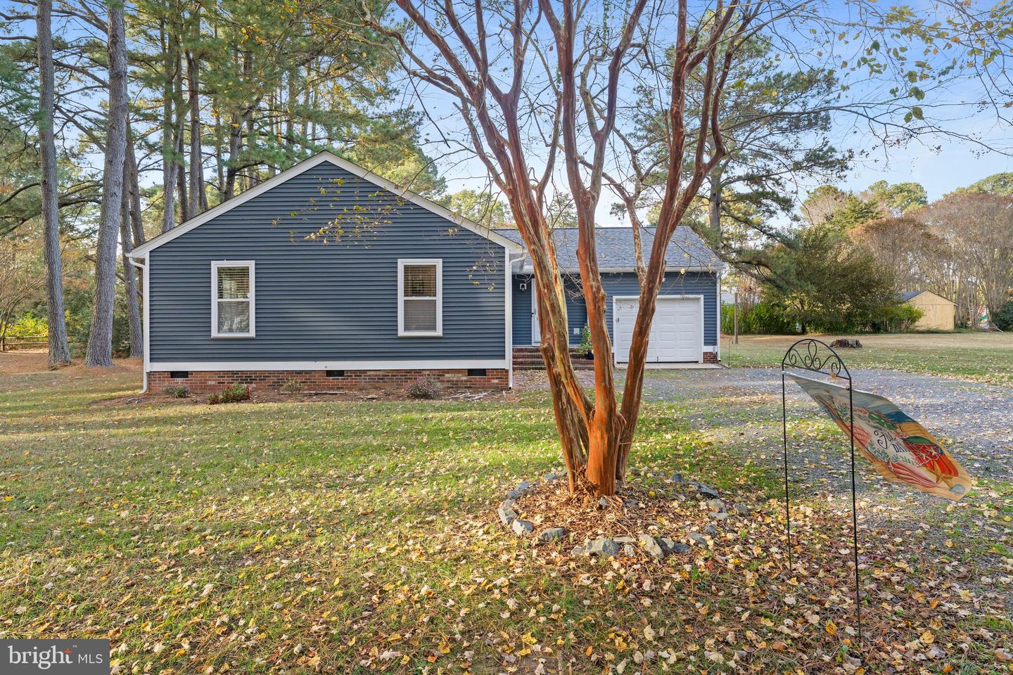 387 N SHORE CIR, NORTH, Virginia 23128, 3 Bedrooms Bedrooms, 7 Rooms Rooms,2 BathroomsBathrooms,Residential,For sale,387 N SHORE CIR,VAMH2000112 MLS # VAMH2000112 387 N SHORE CIR, NORTH, Virginia 23128, 3 Bedrooms Bedrooms, 7 Rooms Rooms,2 BathroomsBathrooms,Residential,For sale,387 N SHORE CIR,VAMH2000112 MLS # VAMH2000112