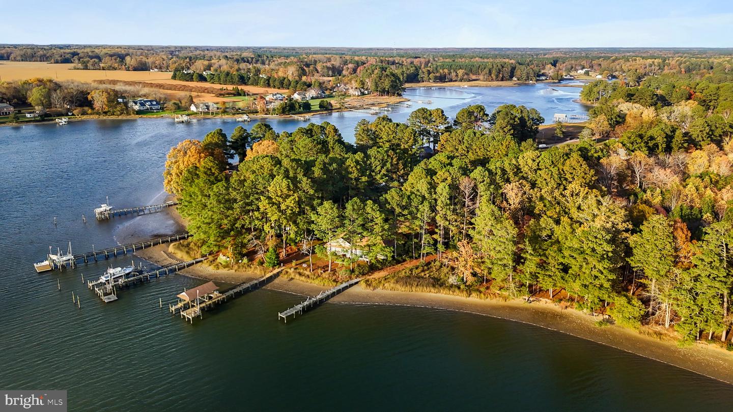 387 N SHORE CIR, NORTH, Virginia 23128, 3 Bedrooms Bedrooms, 7 Rooms Rooms,2 BathroomsBathrooms,Residential,For sale,387 N SHORE CIR,VAMH2000112 MLS # VAMH2000112 387 N SHORE CIR, NORTH, Virginia 23128, 3 Bedrooms Bedrooms, 7 Rooms Rooms,2 BathroomsBathrooms,Residential,For sale,387 N SHORE CIR,VAMH2000112 MLS # VAMH2000112