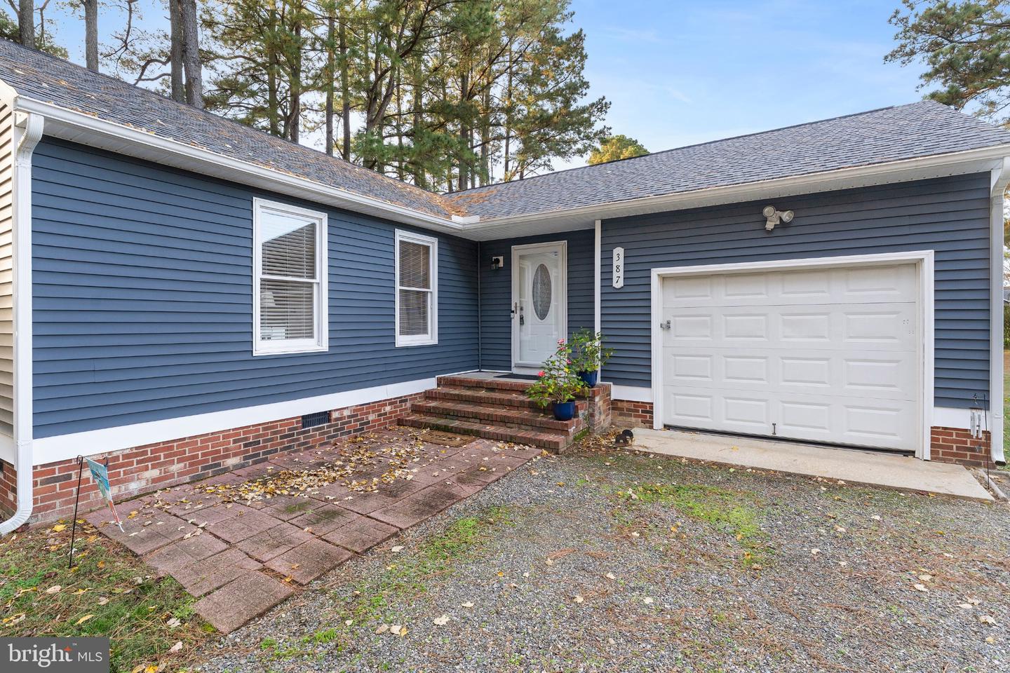 387 N SHORE CIR, NORTH, Virginia 23128, 3 Bedrooms Bedrooms, 7 Rooms Rooms,2 BathroomsBathrooms,Residential,For sale,387 N SHORE CIR,VAMH2000112 MLS # VAMH2000112 387 N SHORE CIR, NORTH, Virginia 23128, 3 Bedrooms Bedrooms, 7 Rooms Rooms,2 BathroomsBathrooms,Residential,For sale,387 N SHORE CIR,VAMH2000112 MLS # VAMH2000112