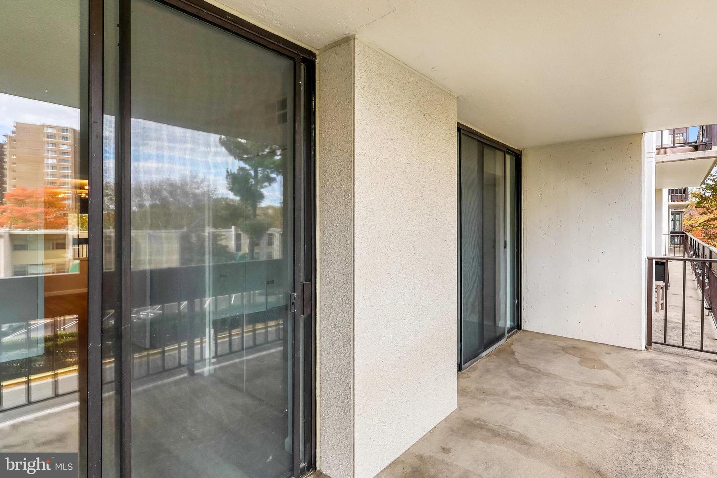 5300 HOLMES RUN PKWY #212, ALEXANDRIA, Virginia 22304, 1 Bedroom Bedrooms, ,1 BathroomBathrooms,Residential,For sale,5300 HOLMES RUN PKWY #212,VAAX2051594 MLS # VAAX2051594