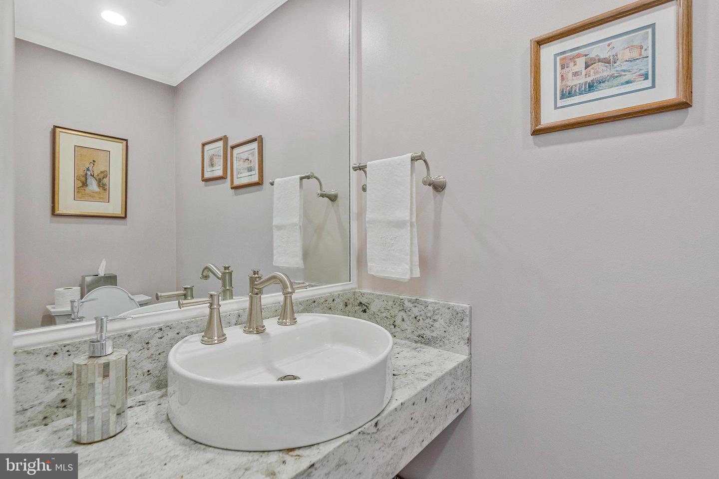 6628 MCLEAN CT, MCLEAN, Virginia 22101, 4 Bedrooms Bedrooms, ,3 BathroomsBathrooms,Residential,For sale,6628 MCLEAN CT,VAFX2278270 MLS # VAFX2278270