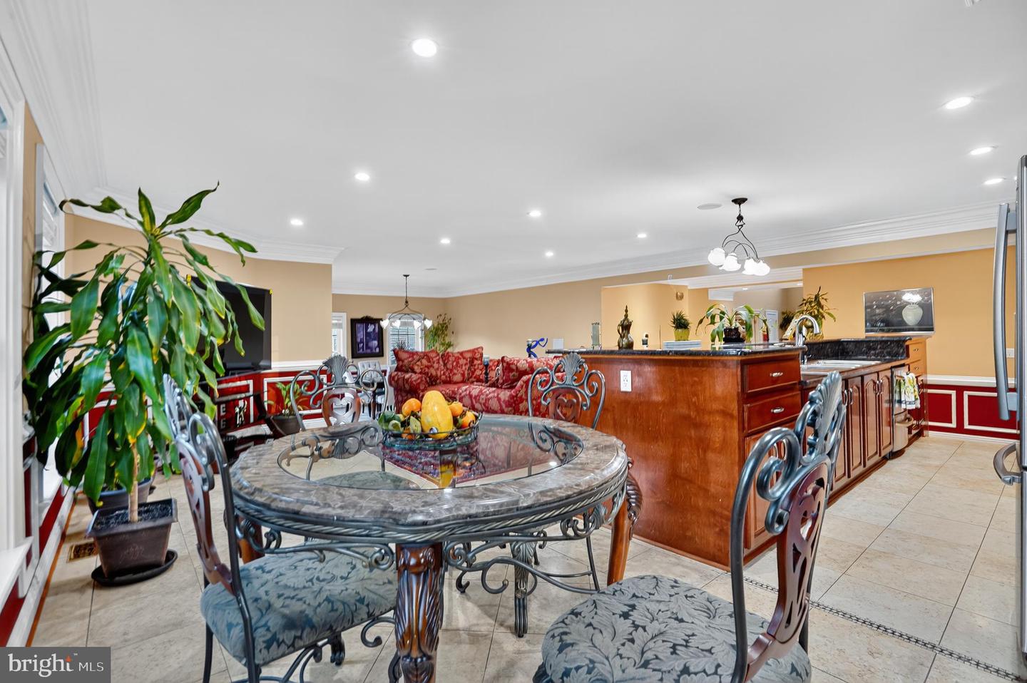 7602 GAYLORD DR, ANNANDALE, Virginia 22003, 7 Bedrooms Bedrooms, ,6 BathroomsBathrooms,Residential,For sale,7602 GAYLORD DR,VAFX2278392 MLS # VAFX2278392