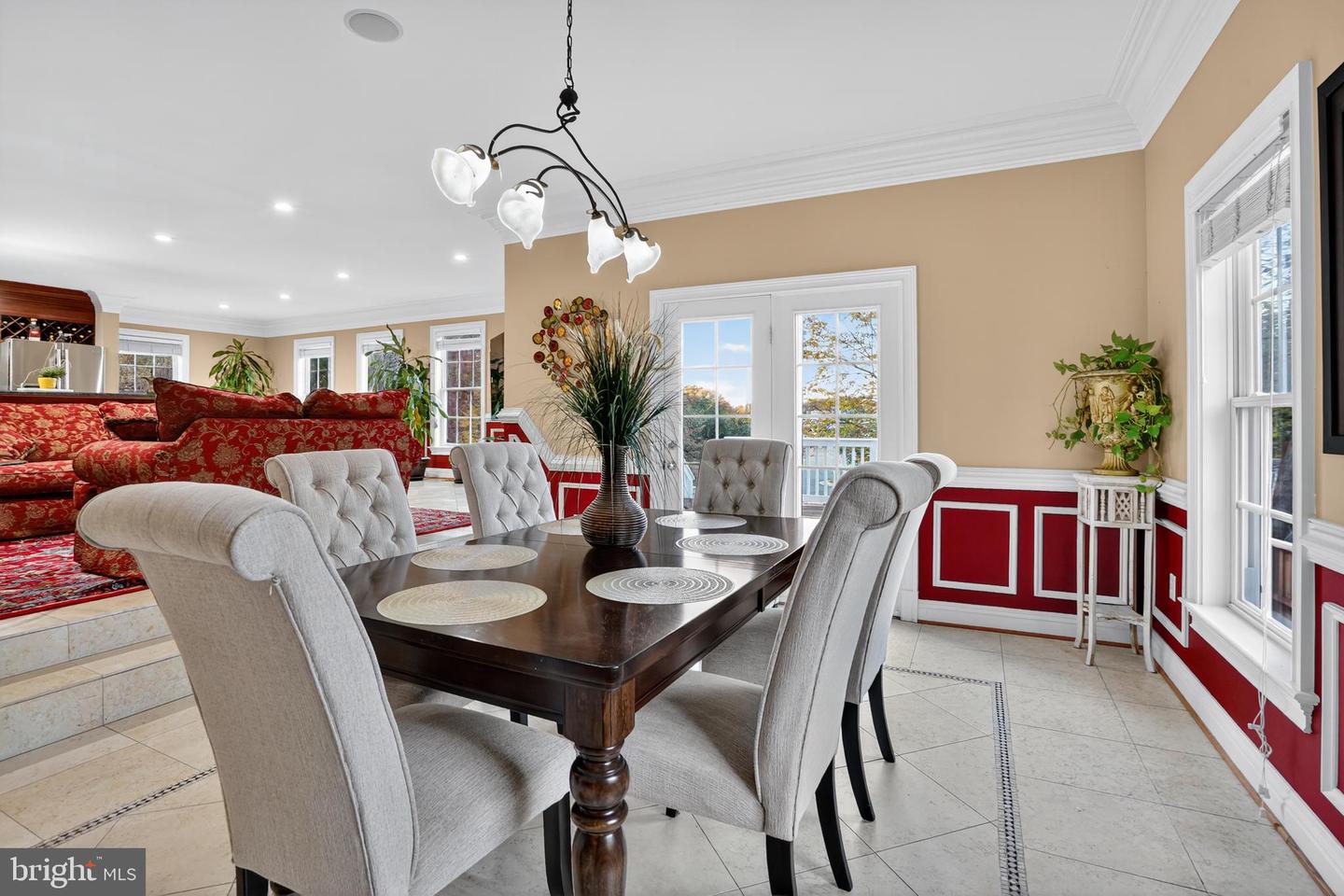 7602 GAYLORD DR, ANNANDALE, Virginia 22003, 7 Bedrooms Bedrooms, ,6 BathroomsBathrooms,Residential,For sale,7602 GAYLORD DR,VAFX2278392 MLS # VAFX2278392