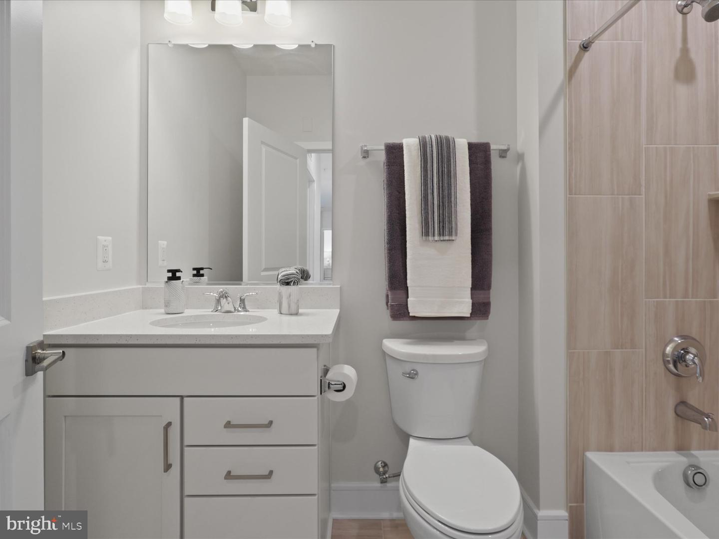 23688 BOLTON CRESCENT TER #204, ASHBURN, Virginia 20148, 2 Bedrooms Bedrooms, 4 Rooms Rooms,2 BathroomsBathrooms,Residential,For sale,23688 BOLTON CRESCENT TER #204,VALO2110820 MLS # VALO2110820