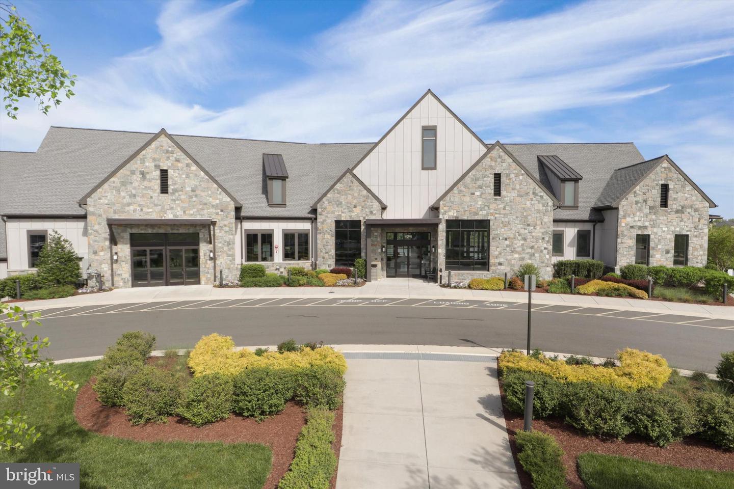 23688 BOLTON CRESCENT TER #204, ASHBURN, Virginia 20148, 2 Bedrooms Bedrooms, 4 Rooms Rooms,2 BathroomsBathrooms,Residential,For sale,23688 BOLTON CRESCENT TER #204,VALO2110820 MLS # VALO2110820