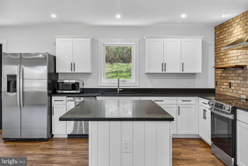 1789 THOROUGHFARE RD, BRIGHTWOOD, Virginia 22715, 3 Bedrooms Bedrooms, ,2 BathroomsBathrooms,Residential,1789 THOROUGHFARE RD,VAMA2002498 MLS # VAMA2002498