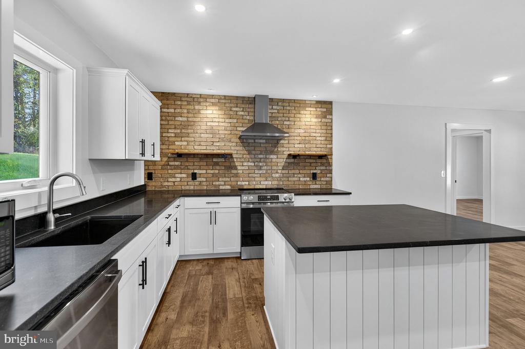 1789 THOROUGHFARE RD, BRIGHTWOOD, Virginia 22715, 3 Bedrooms Bedrooms, ,2 BathroomsBathrooms,Residential,1789 THOROUGHFARE RD,VAMA2002498 MLS # VAMA2002498