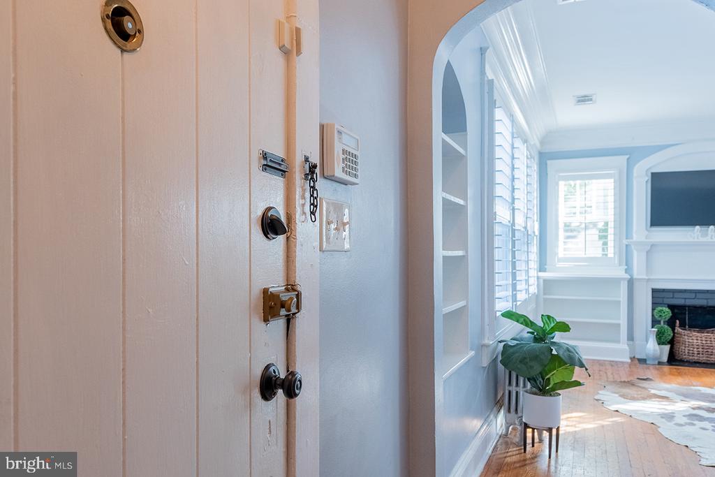 222 LOCUST ST, WARRENTON, Virginia 20186, 4 Bedrooms Bedrooms, ,2 BathroomsBathrooms,Residential,222 LOCUST ST,VAFQ2018226 MLS # VAFQ2018226