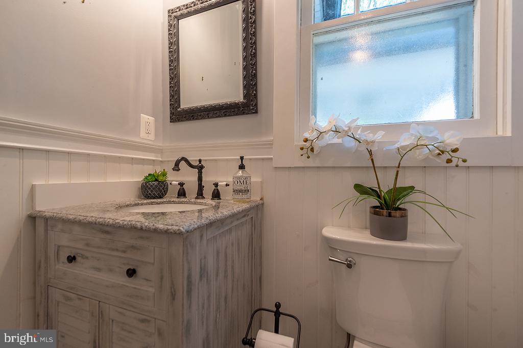 222 LOCUST ST, WARRENTON, Virginia 20186, 4 Bedrooms Bedrooms, ,2 BathroomsBathrooms,Residential,222 LOCUST ST,VAFQ2018226 MLS # VAFQ2018226