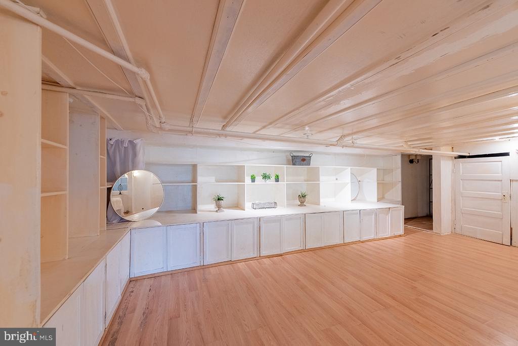 222 LOCUST ST, WARRENTON, Virginia 20186, 4 Bedrooms Bedrooms, ,2 BathroomsBathrooms,Residential,222 LOCUST ST,VAFQ2018226 MLS # VAFQ2018226