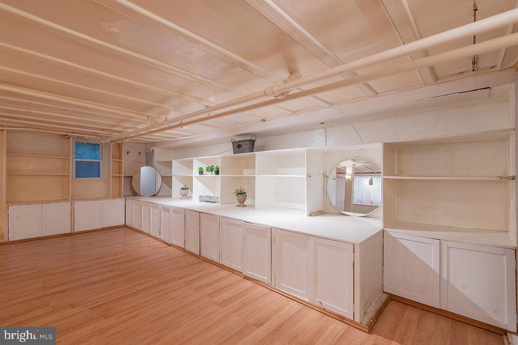 222 LOCUST ST, WARRENTON, Virginia 20186, 4 Bedrooms Bedrooms, ,2 BathroomsBathrooms,Residential,222 LOCUST ST,VAFQ2018226 MLS # VAFQ2018226