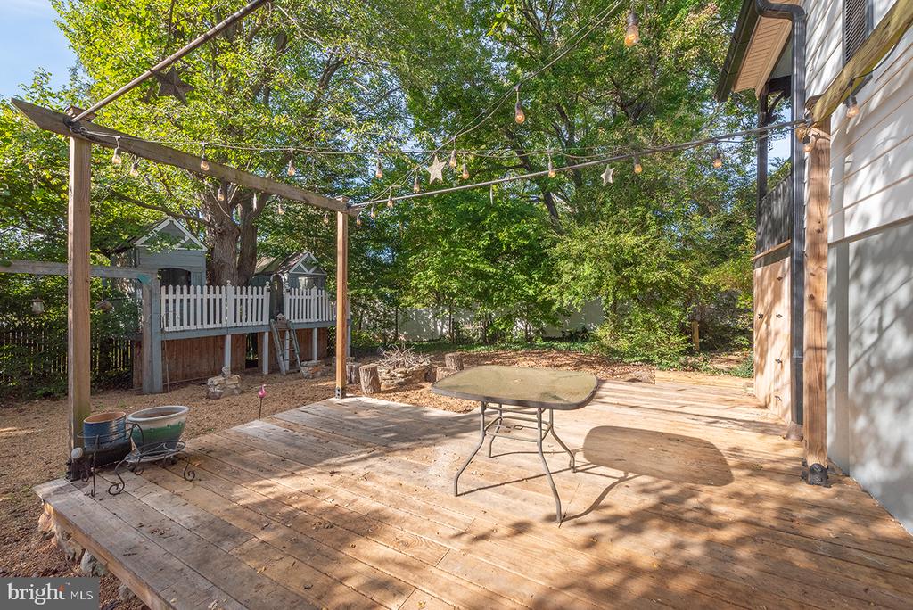 222 LOCUST ST, WARRENTON, Virginia 20186, 4 Bedrooms Bedrooms, ,2 BathroomsBathrooms,Residential,222 LOCUST ST,VAFQ2018226 MLS # VAFQ2018226