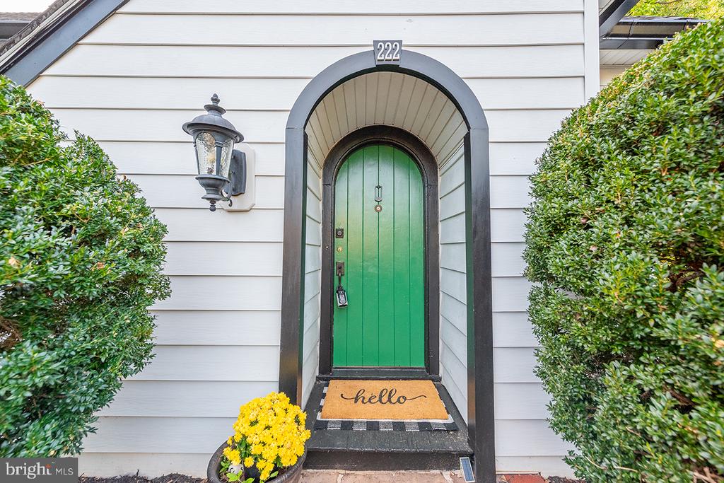 222 LOCUST ST, WARRENTON, Virginia 20186, 4 Bedrooms Bedrooms, ,2 BathroomsBathrooms,Residential,222 LOCUST ST,VAFQ2018226 MLS # VAFQ2018226