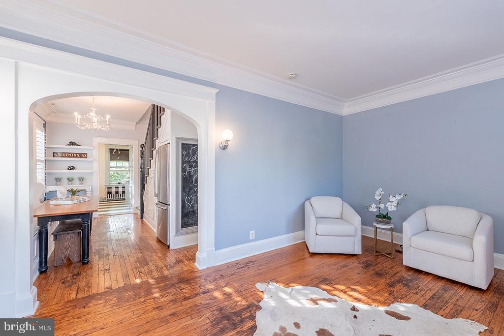 222 LOCUST ST, WARRENTON, Virginia 20186, 4 Bedrooms Bedrooms, ,2 BathroomsBathrooms,Residential,222 LOCUST ST,VAFQ2018226 MLS # VAFQ2018226