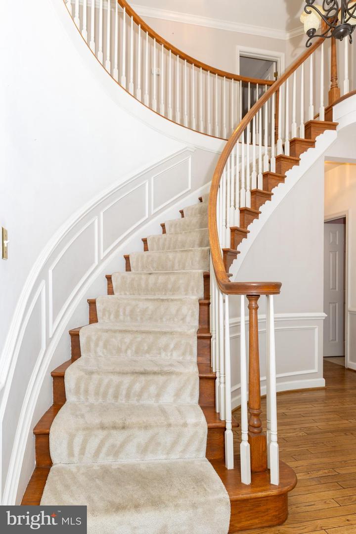 7981 OAK BRIDGE LN, FAIRFAX STATION, Virginia 22039, 4 Bedrooms Bedrooms, ,3 BathroomsBathrooms,Residential,For sale,7981 OAK BRIDGE LN,VAFX2262844 MLS # VAFX2262844