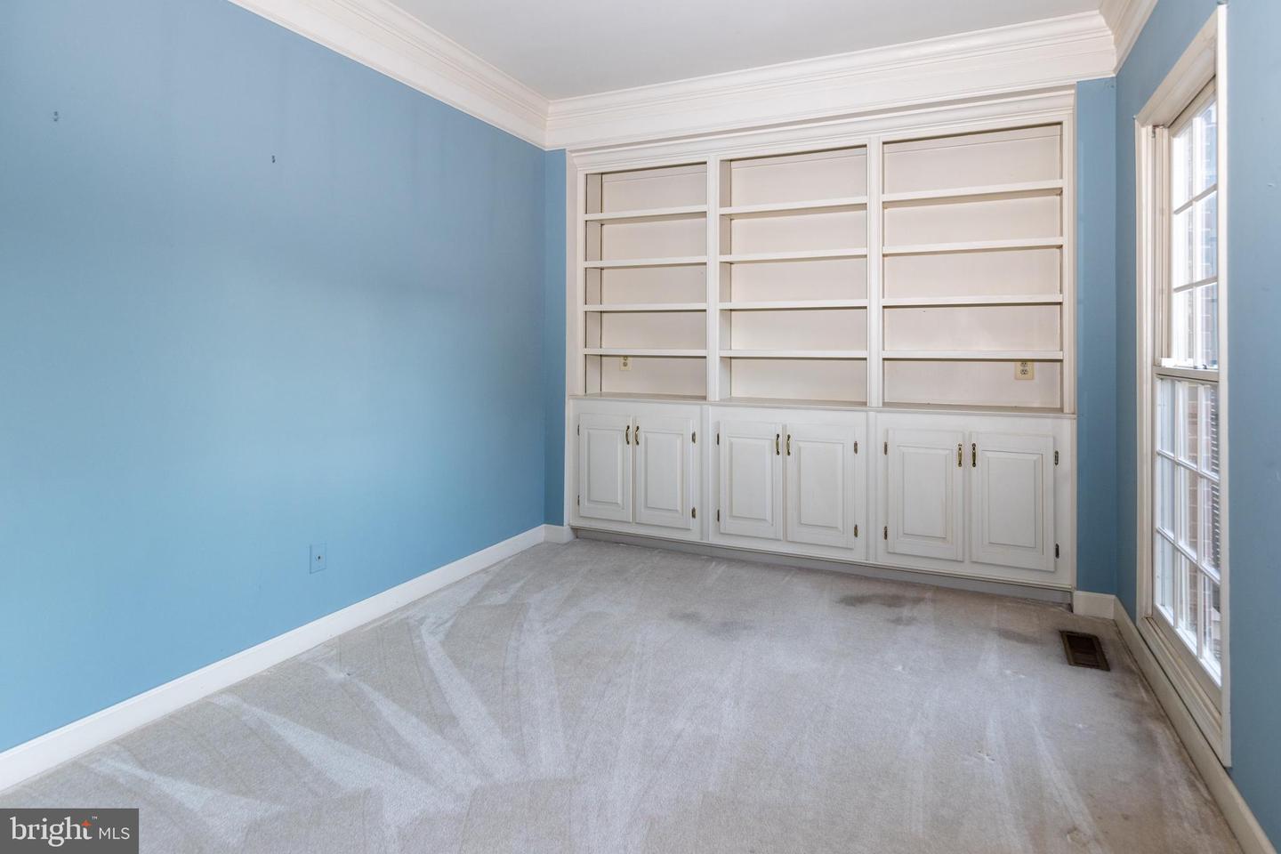 7981 OAK BRIDGE LN, FAIRFAX STATION, Virginia 22039, 4 Bedrooms Bedrooms, ,3 BathroomsBathrooms,Residential,For sale,7981 OAK BRIDGE LN,VAFX2262844 MLS # VAFX2262844