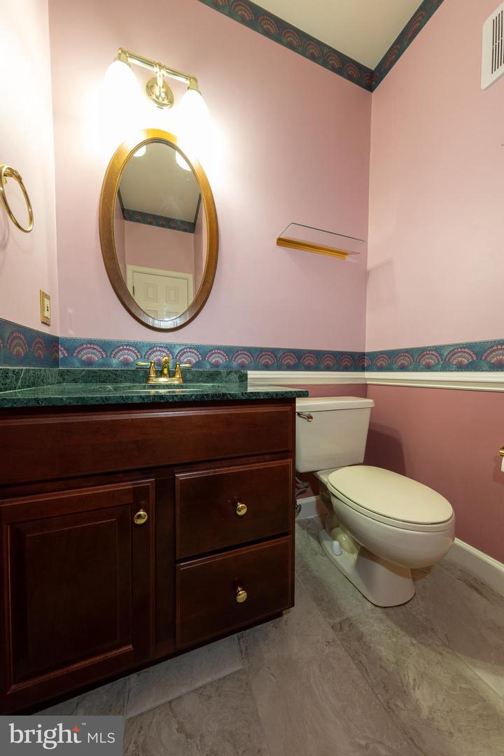 7981 OAK BRIDGE LN, FAIRFAX STATION, Virginia 22039, 4 Bedrooms Bedrooms, ,3 BathroomsBathrooms,Residential,For sale,7981 OAK BRIDGE LN,VAFX2262844 MLS # VAFX2262844