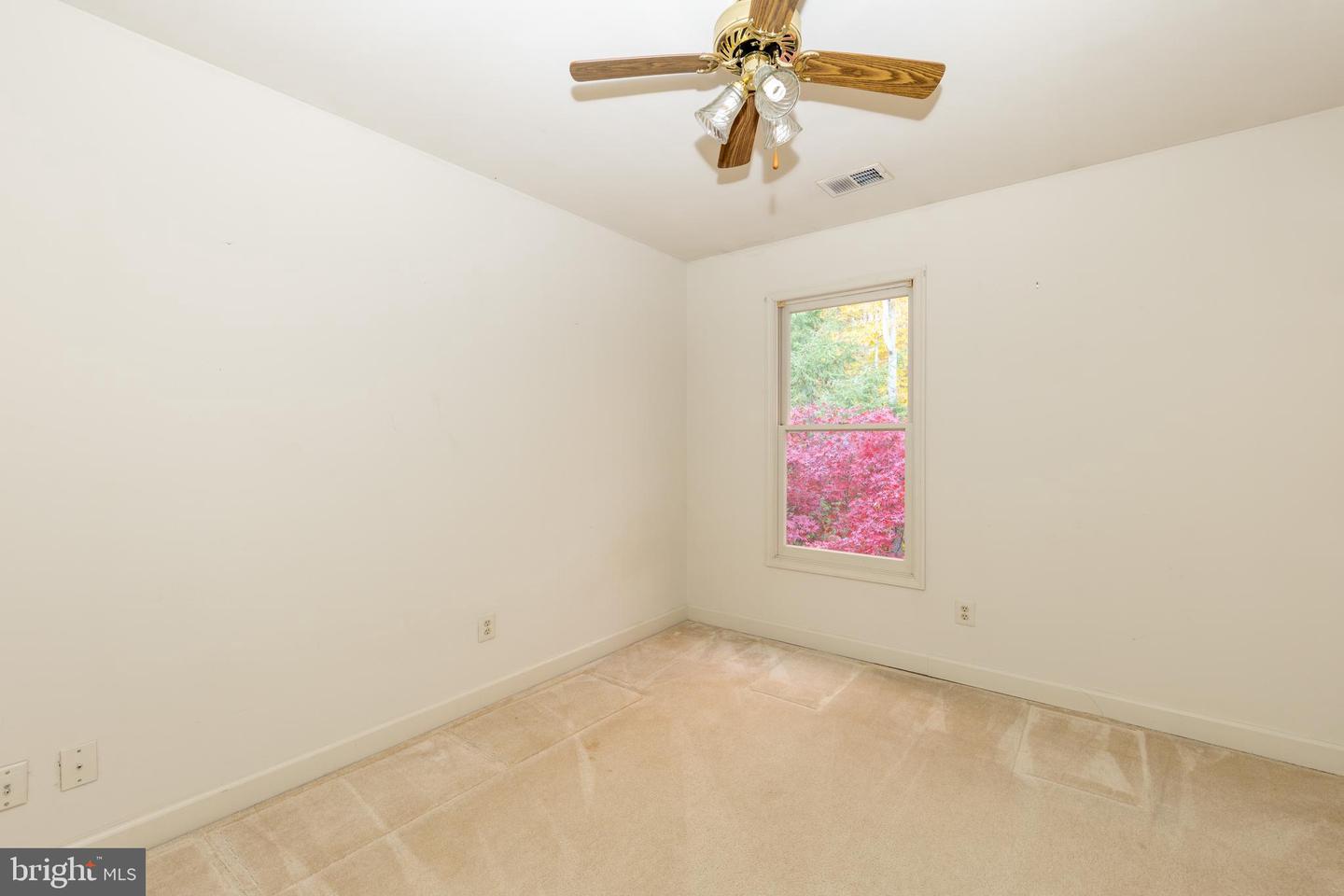 7981 OAK BRIDGE LN, FAIRFAX STATION, Virginia 22039, 4 Bedrooms Bedrooms, ,3 BathroomsBathrooms,Residential,For sale,7981 OAK BRIDGE LN,VAFX2262844 MLS # VAFX2262844