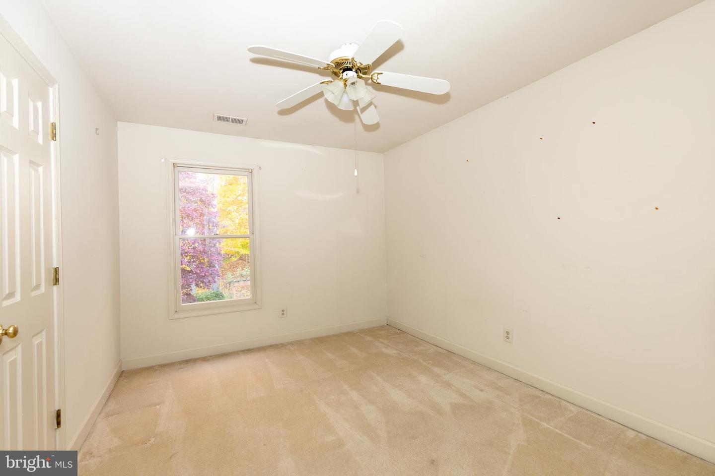 7981 OAK BRIDGE LN, FAIRFAX STATION, Virginia 22039, 4 Bedrooms Bedrooms, ,3 BathroomsBathrooms,Residential,For sale,7981 OAK BRIDGE LN,VAFX2262844 MLS # VAFX2262844