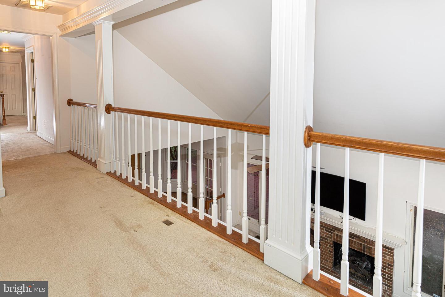 7981 OAK BRIDGE LN, FAIRFAX STATION, Virginia 22039, 4 Bedrooms Bedrooms, ,3 BathroomsBathrooms,Residential,For sale,7981 OAK BRIDGE LN,VAFX2262844 MLS # VAFX2262844